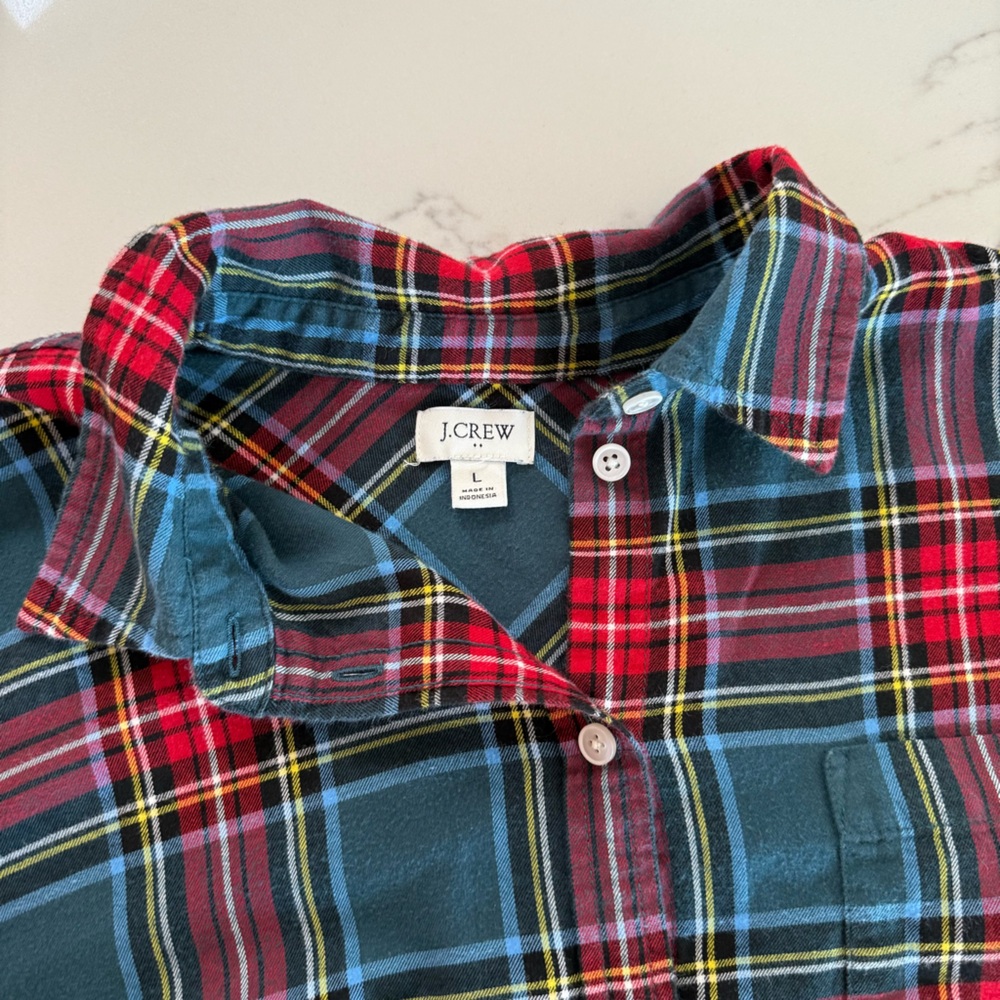 J.Crew Plaid Button Down Shirt - Size 12 - Picture 4 of 4